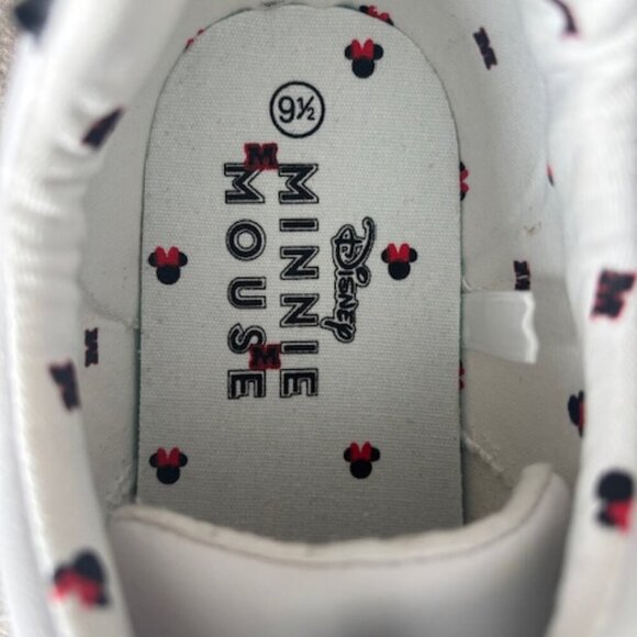 Disney Minnie Mouse Women's Low-top Court Sneakers - Picture 8 of 8